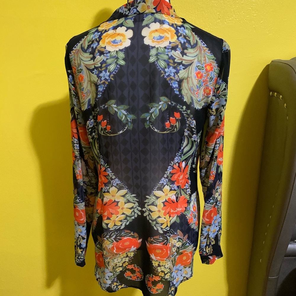 Cabi Long Sleeve Blouse - Picture 2 of 3